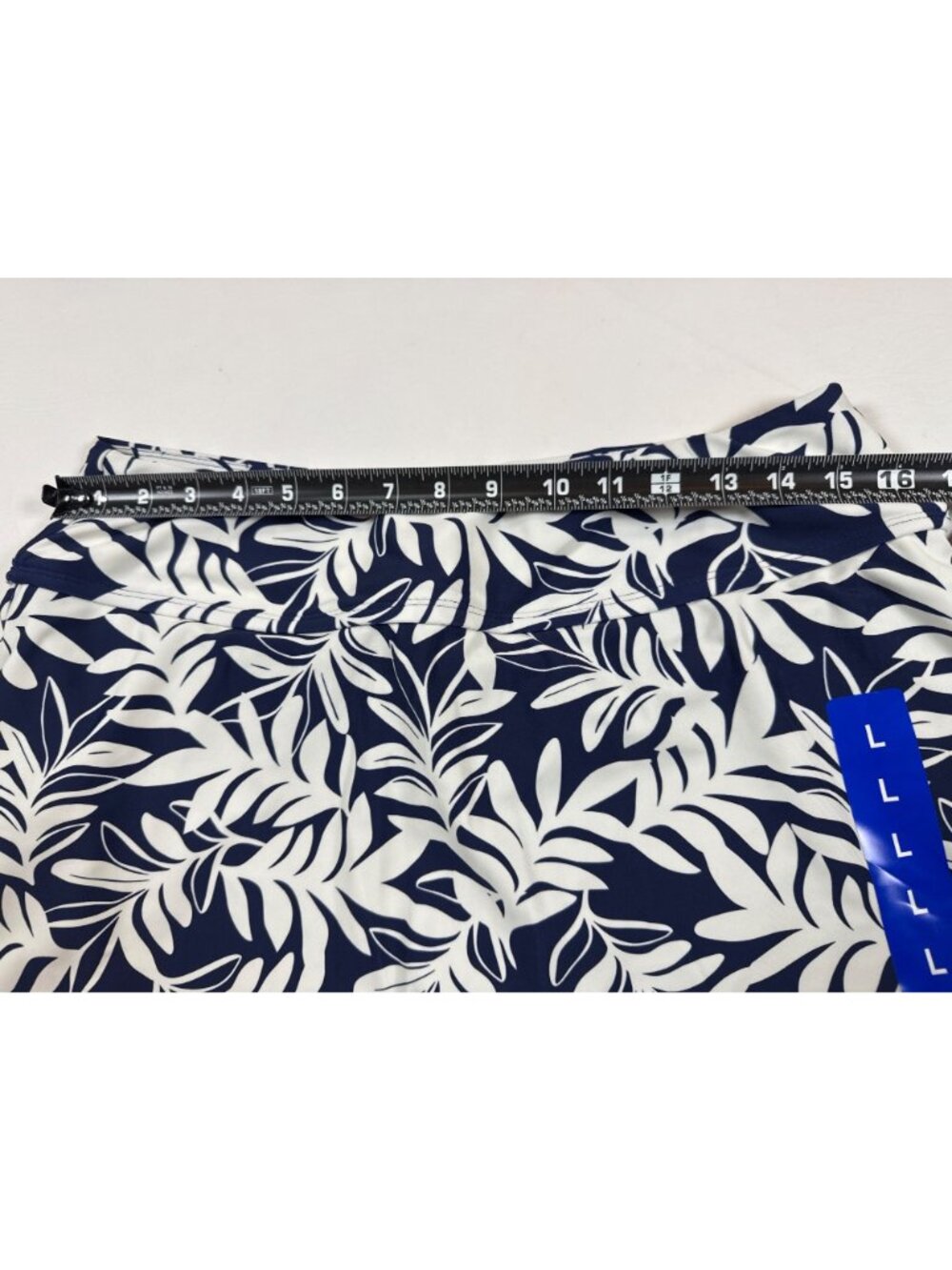 NWT Hurley Womens Leaf Pattern Swim Skirt Navy/White L Nylon Blend (J645) - Picture 3 of 6